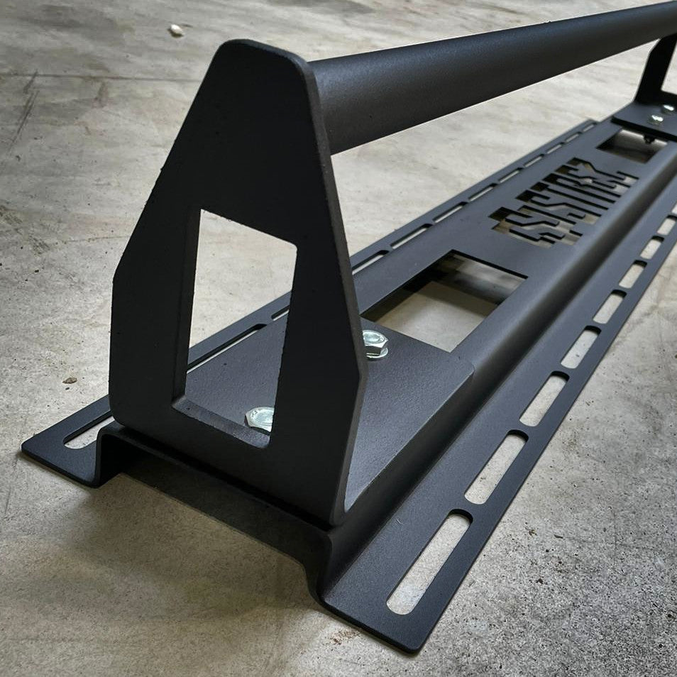 HOME WALL-MOUNTED PULL-UP BAR